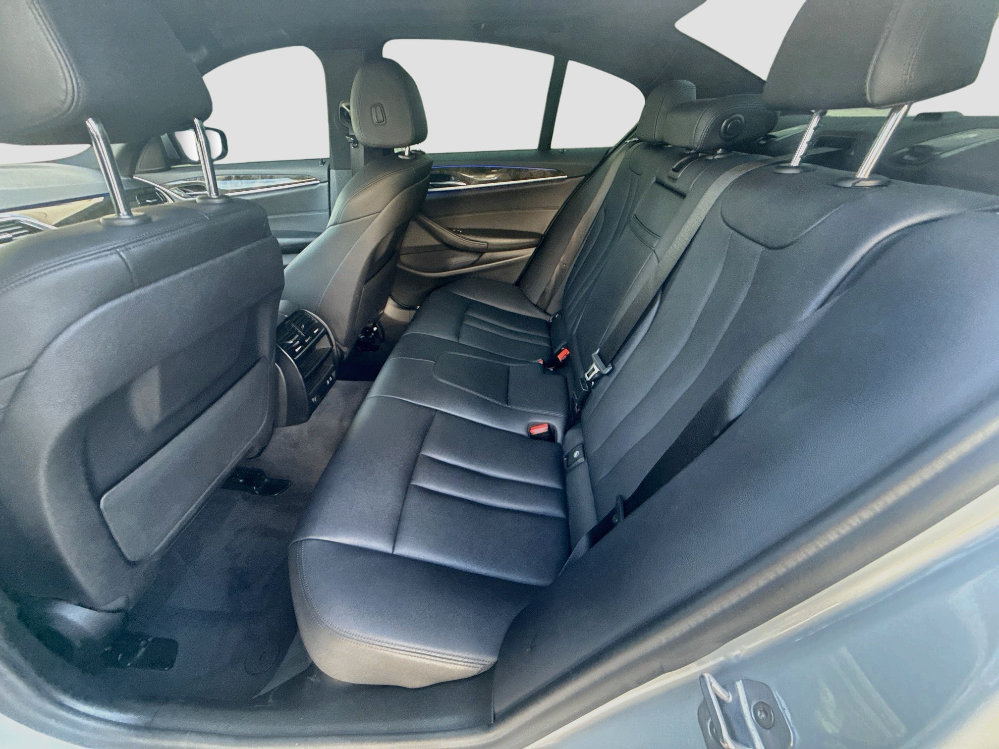Used 2020 BMW 530i RWD image 22