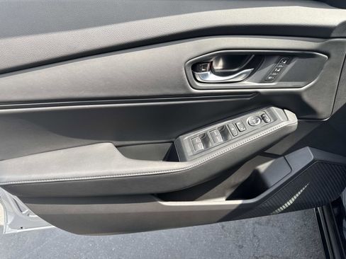 Used 2025 Honda Accord Sport image 11