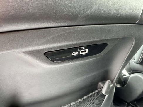 Used 2023 Chrysler Pacifica Limited image 31