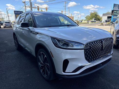 New 2025 Lincoln Aviator Reserve w/ Equipment Group 201A image 4