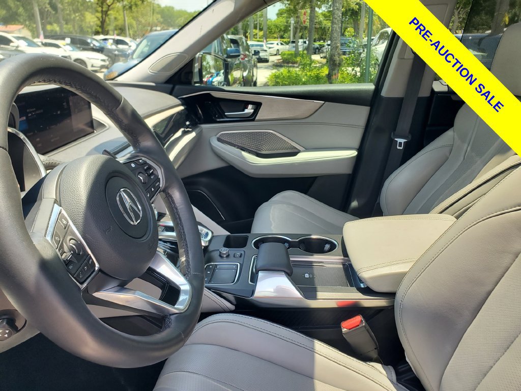 Certified 2024 Acura MDX w/ Advance Package AWD/4WD image 17