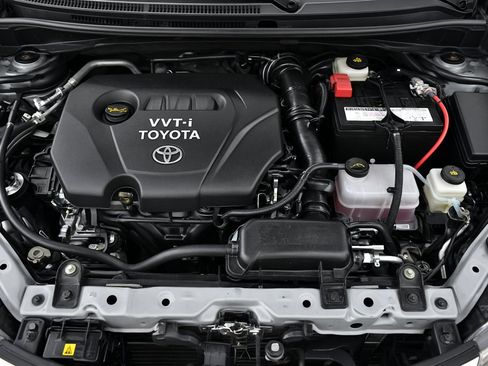 Used 2017 Toyota Corolla SE FWD image 12