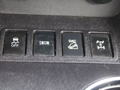 Used 2019 Toyota Highlander AWD V6 image 41