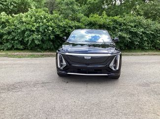 New 2025 Cadillac Lyriq Luxury video 2