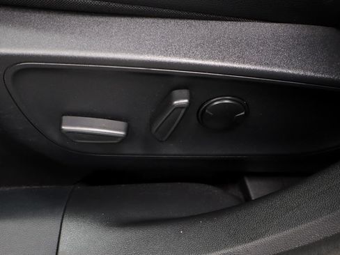 Certified 2025 Ford Escape ST-Line Elite w/ Premium Technology Package AWD/4WD image 25
