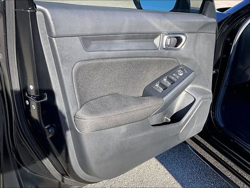 Used 2025 Honda Civic Sport image 23