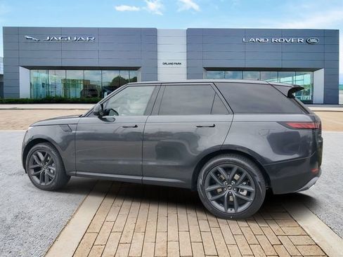 Used 2025 Land Rover Range Rover Sport SE AWD/4WD image 6