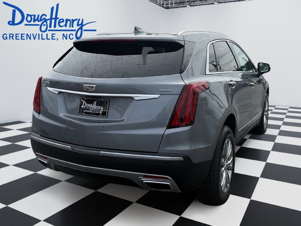 Used 2021 Cadillac XT5 Premium Luxury FWD image 5