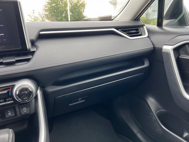 Used 2024 Toyota RAV4 XLE w/ Convenience Package AWD/4WD image 19
