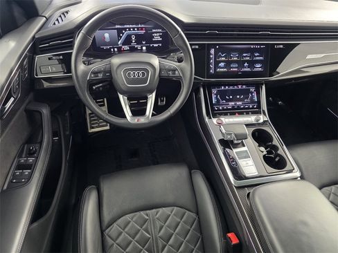 Used 2021 Audi SQ8 Prestige image 13
