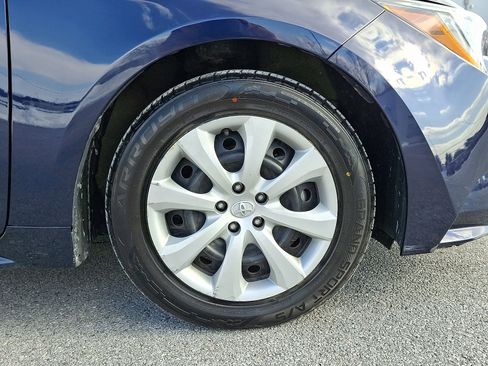 Used 2024 Toyota Corolla LE image 9