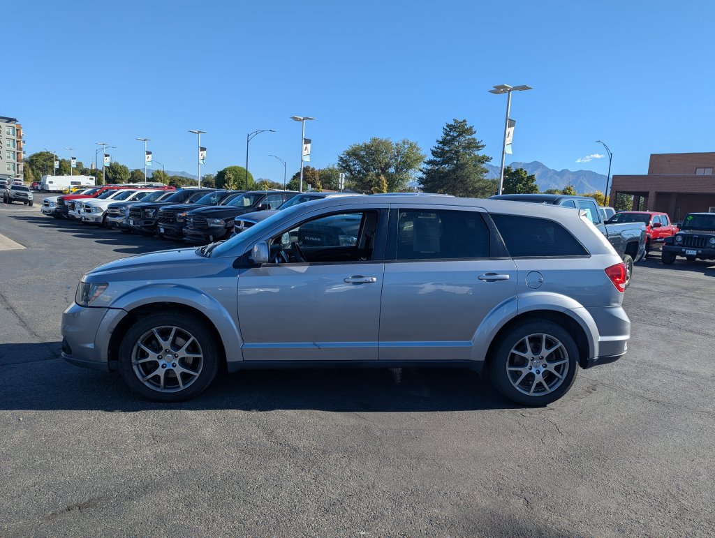 Used 2015 Dodge Journey R/T w/ Flexible Seating Group FWD image 8