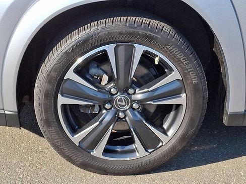 Used 2023 Lexus UX 250h AWD w/ Premium Package image 7