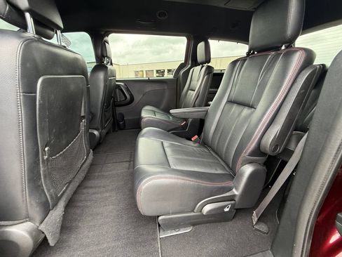 Used 2017 Dodge Grand Caravan GT FWD image 21