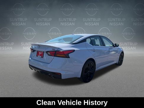 Used 2025 Nissan Altima 2.5 SR FWD image 6