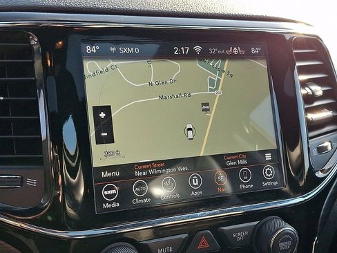 Used 2020 Jeep Grand Cherokee Altitude image 19