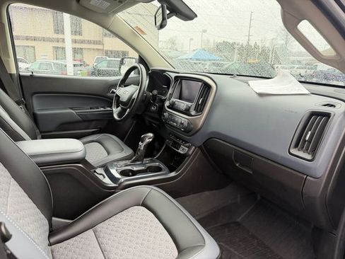 Used 2022 Chevrolet Colorado Z71 image 40