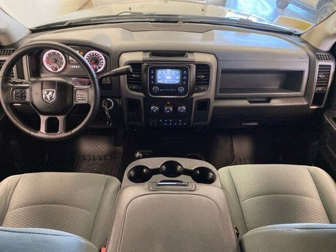 Used 2017 RAM 2500 Tradesman w/ Chrome Appearance Group image 10