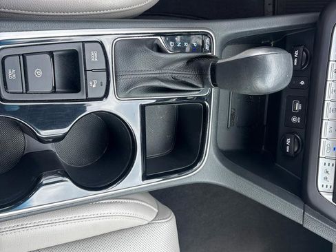 Used 2019 Hyundai Sonata Limited w/ Ultimate Package 02 FWD image 39