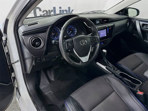 Used 2017 Toyota Corolla SE image 10