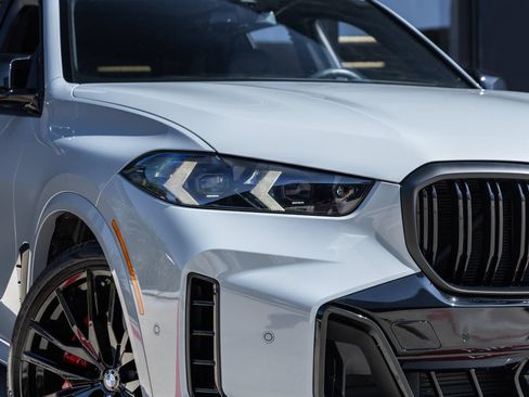 Used 2025 BMW X5 M60i w/ Climate Comfort Package AWD/4WD image 17