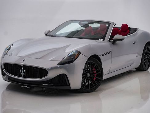 New 2026 Maserati GranCabrio Modena AWD/4WD image 3