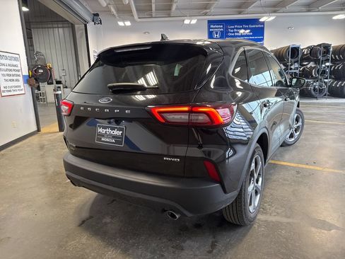 Used 2025 Ford Escape ST-Line AWD/4WD image 5