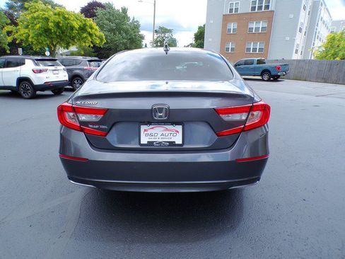 Used 2018 Honda Accord EX image 4
