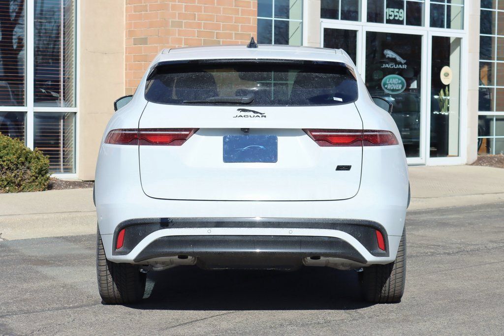 Used 2026 Jaguar F-PACE R-Dynamic S AWD/4WD image 5