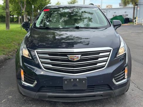 Used 2017 Cadillac XT5 Luxury w/ Driver Awareness Package AWD/4WD image 3