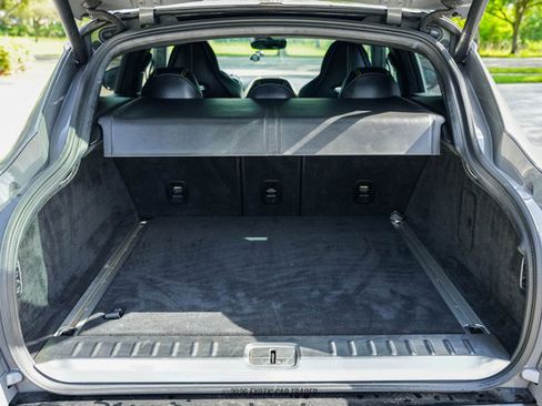 Used 2021 Aston Martin DBX image 74