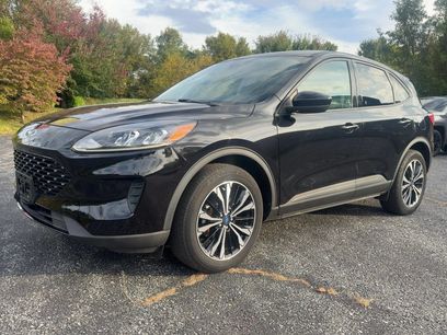Used 2022 Ford Escape SE w/ SE Sport Appearance Package