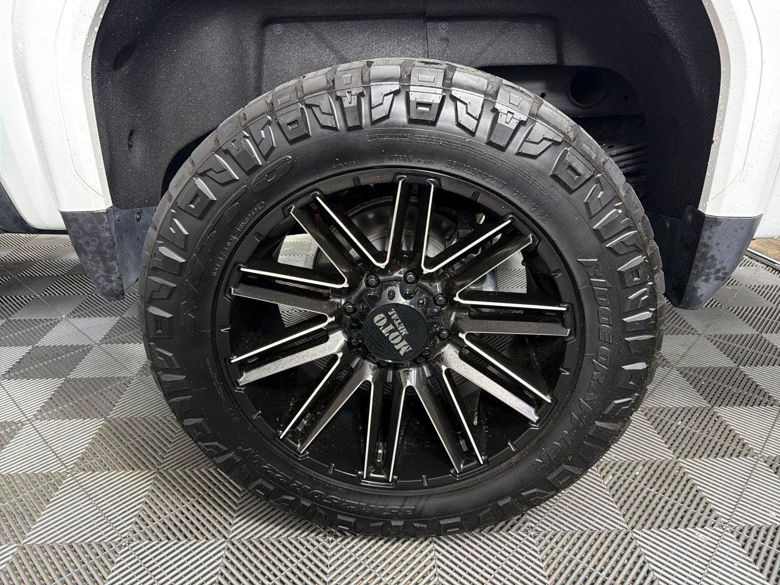 Used 2020 GMC Sierra 2500 Denali w/ Denali Ultimate Package AWD/4WD image 17