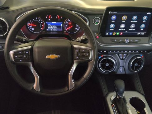 Used 2025 Chevrolet Blazer LT FWD image 25