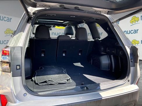 Used 2025 Subaru Forester Premium AWD/4WD image 25