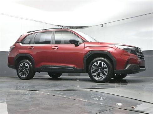 Used 2025 Subaru Forester w/ Convenience Package #1 image 33