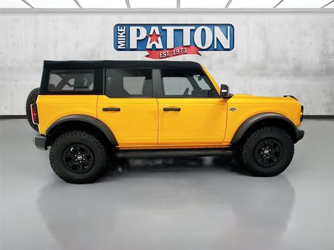 Used 2022 Ford Bronco Wildtrak image 8