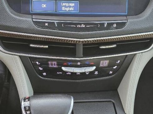 Used 2017 Cadillac CT6 Luxury RWD image 24