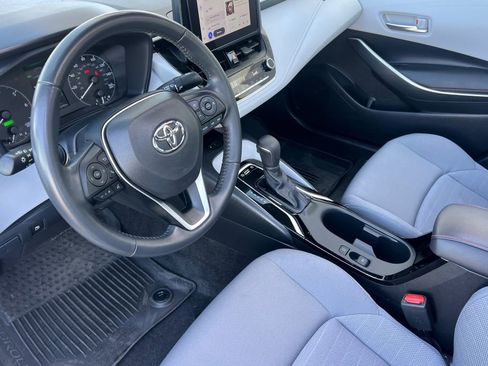 Certified 2024 Toyota Corolla SE w/ SE Package image 12