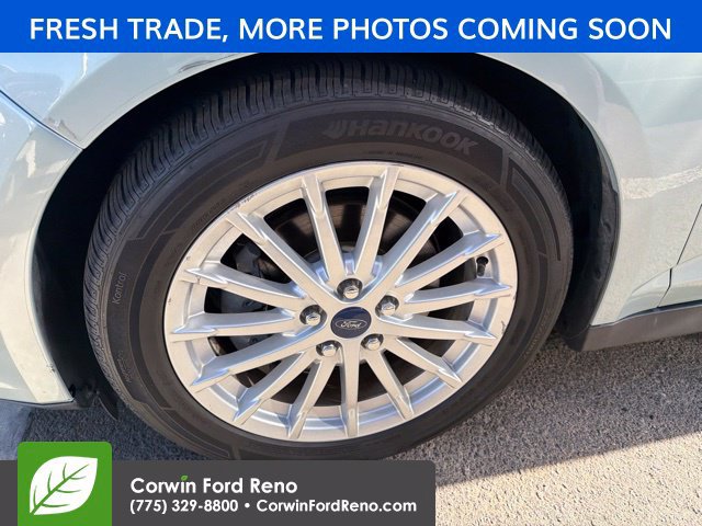 Used 2013 Ford C-MAX Energi SEL FWD image 18