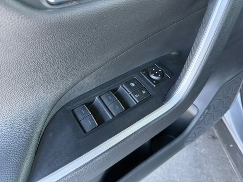 Used 2022 Toyota RAV4 XSE AWD/4WD image 22