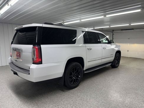 Used 2018 GMC Yukon XL Denali AWD/4WD image 7