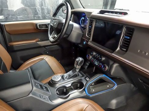 Used 2022 Ford Bronco Outer Banks image 28