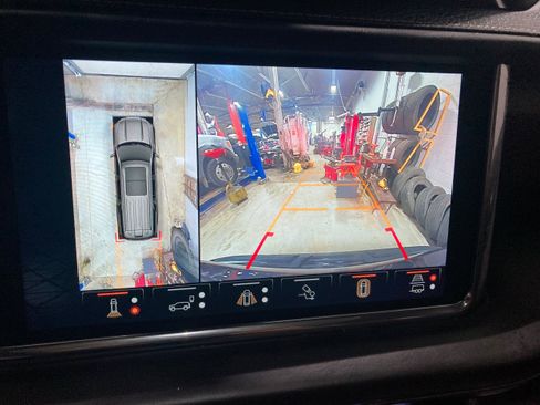 Used 2023 GMC Yukon XL Denali Ultimate image 39