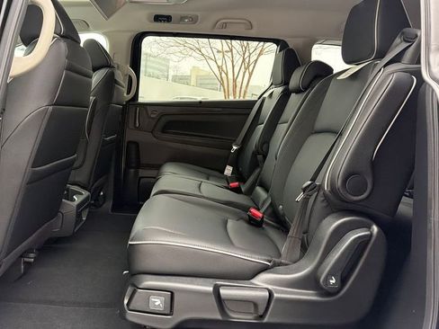 New 2026 Honda Odyssey Touring image 19
