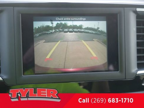 Used 2020 Chrysler Pacifica Touring w/ Cold Weather Group FWD image 51