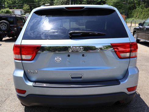 Used 2012 Jeep Grand Cherokee Laredo AWD/4WD image 7