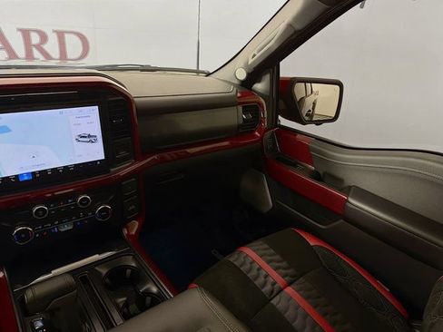 Used 2025 Ford F150 Lariat w/ Equipment Group 502A High AWD/4WD image 29