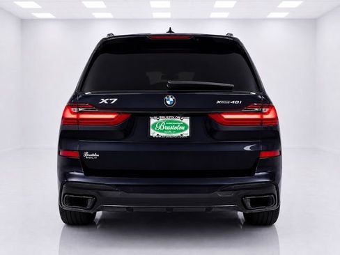 Used 2022 BMW X7 xDrive40i w/ M Sport Package AWD/4WD image 9