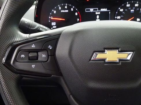 Used 2024 Chevrolet Trax LS image 23